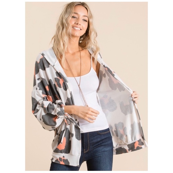 LAST 1! OPEN FRONT HOODED CARDIGAN🛍 - Picture 3 of 7